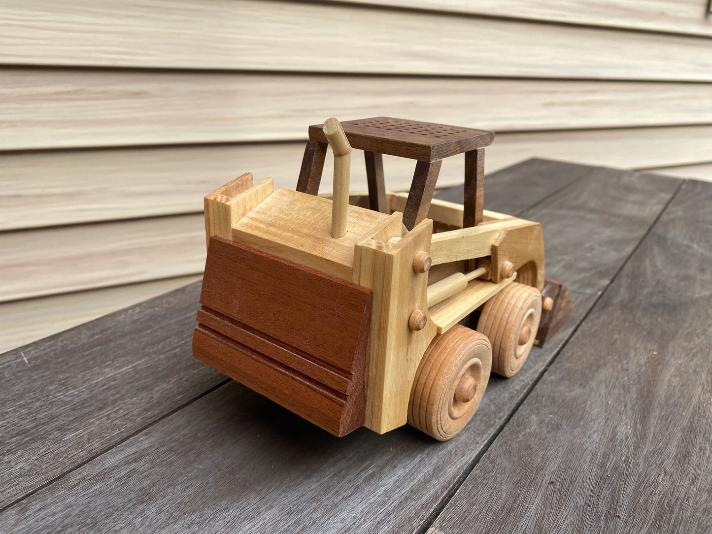 Classic Skid-Steer Hardwood Model Kit