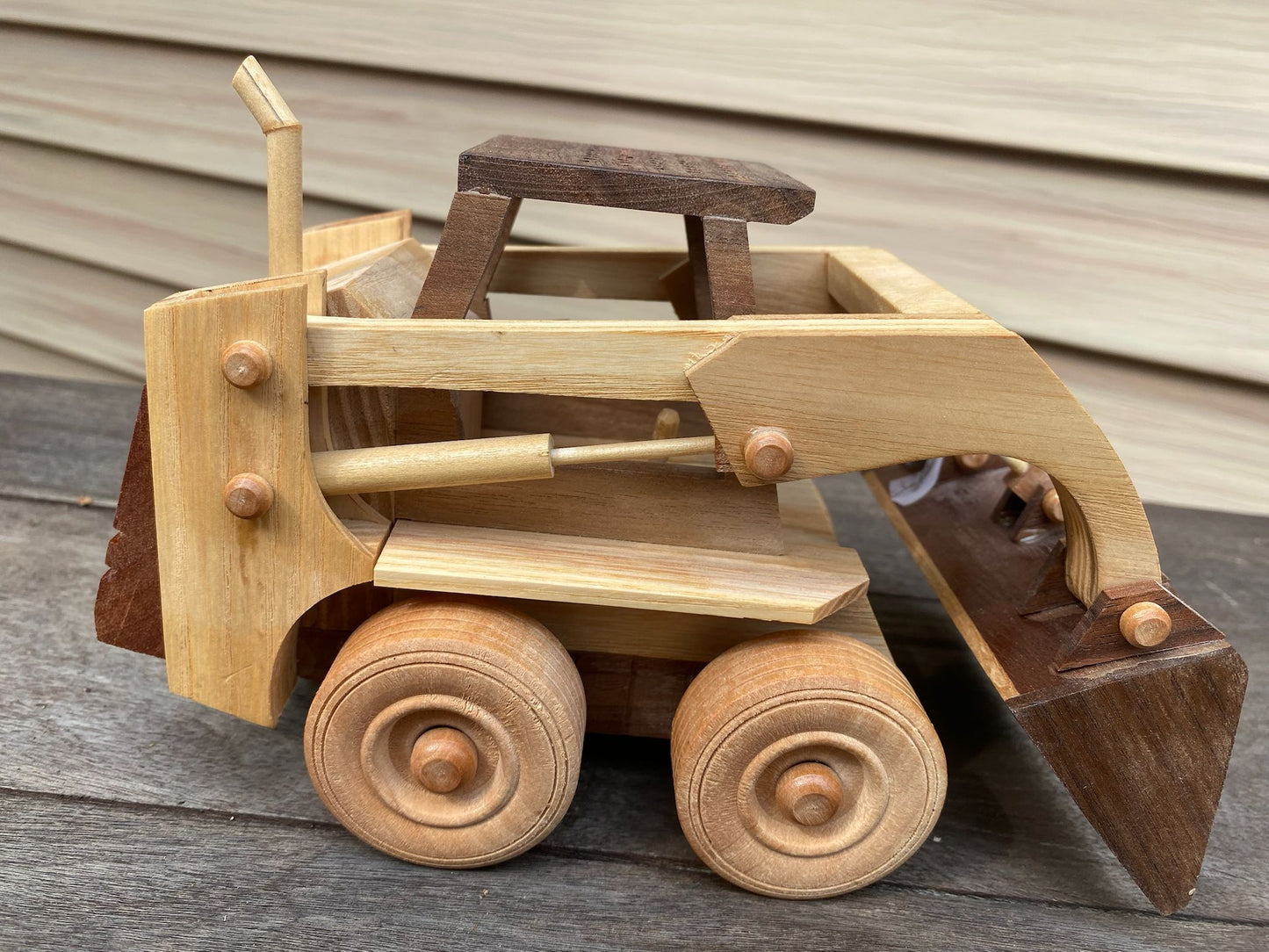 Classic Skid-Steer Hardwood Model Kit
