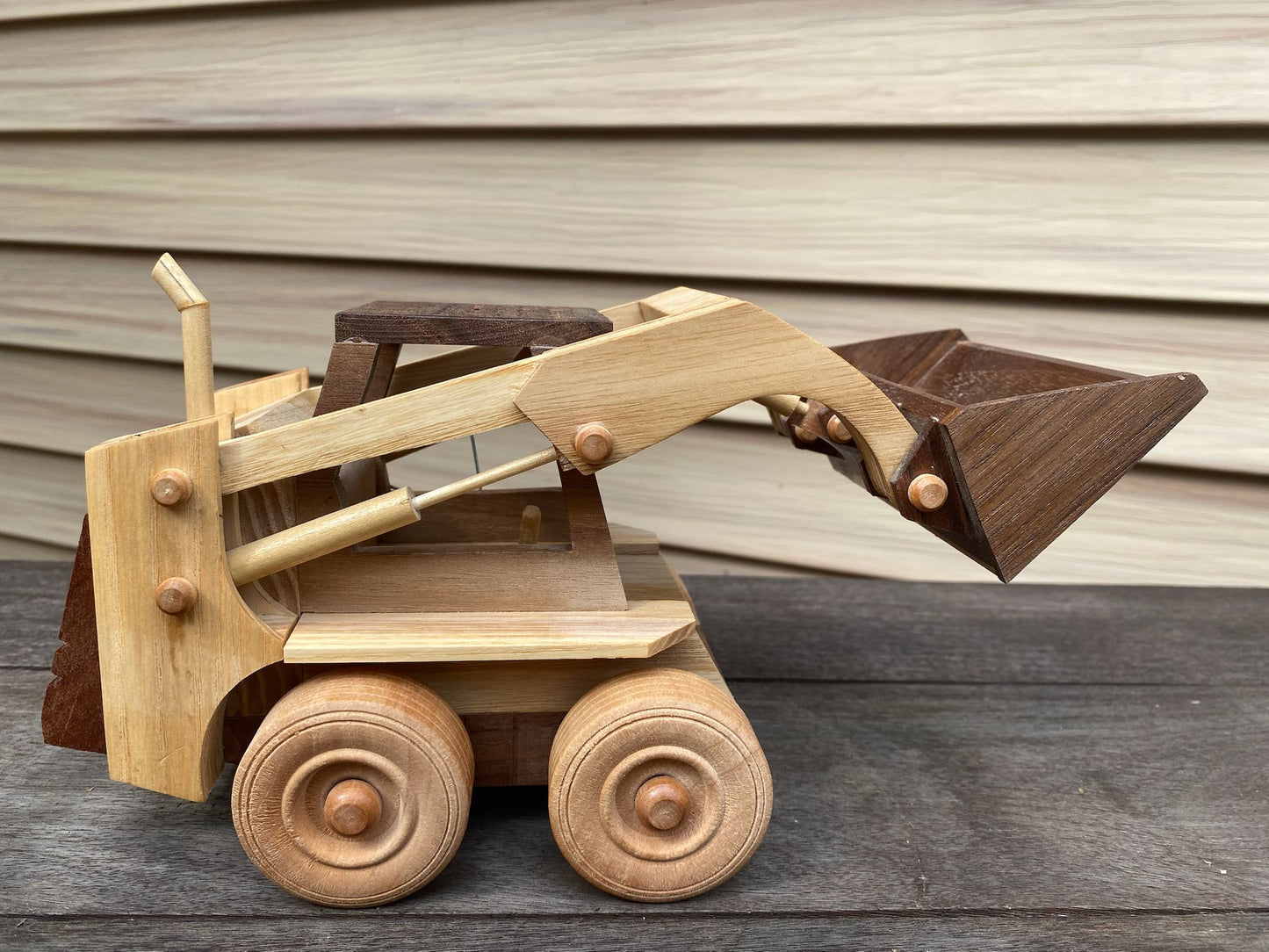 Classic Skid-Steer Hardwood Model Kit